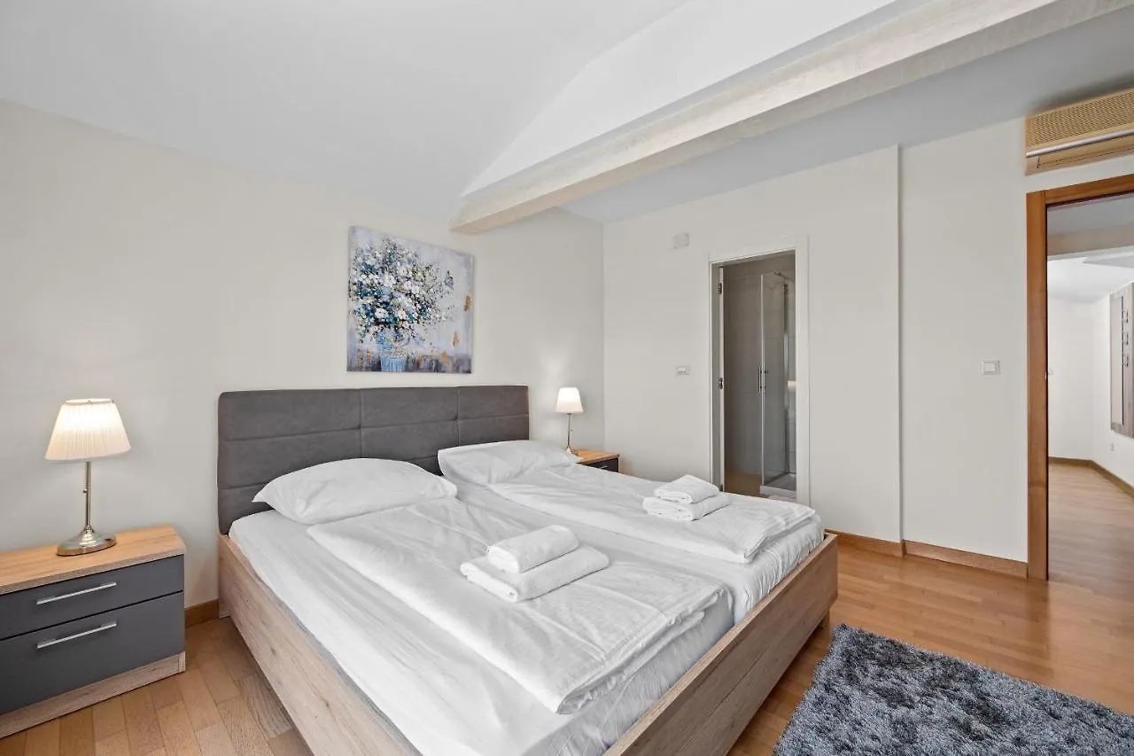 ***  Minerva Hotel Medulin Croacia