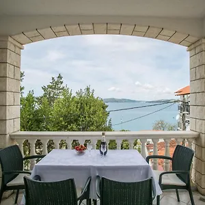Apartman Lovric